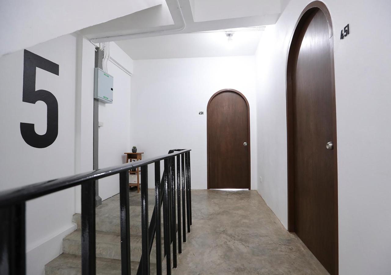 Apartment45 Hostel Bangkok Ngoại thất bức ảnh