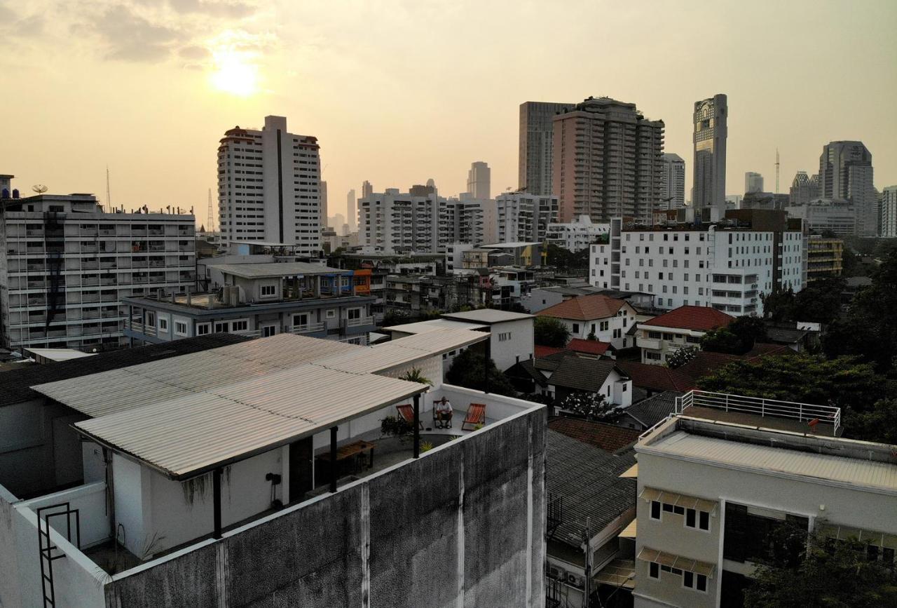 Apartment45 Hostel Bangkok Ngoại thất bức ảnh